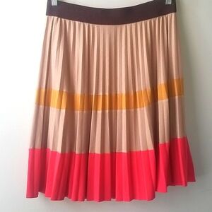 Paniz Pleated Skirt